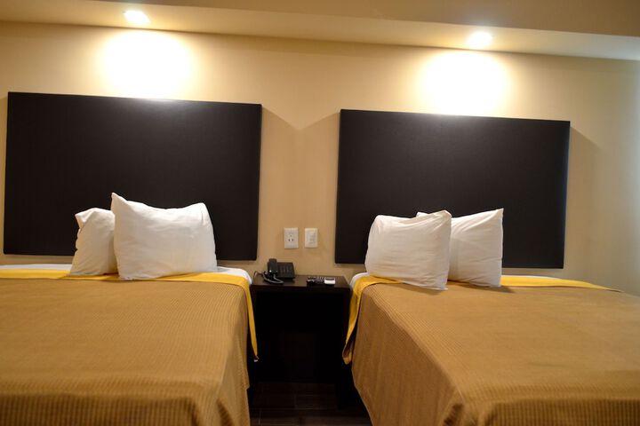 Room 15 of 53