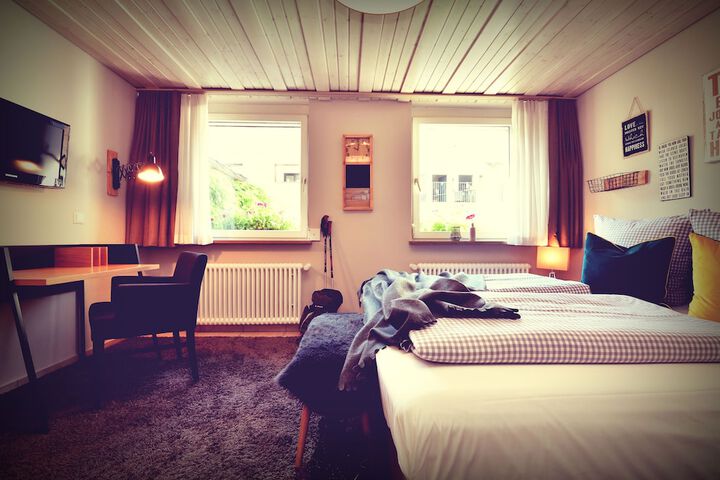 Room 11 of 75