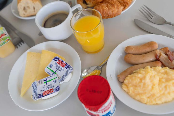 Breakfast buffet