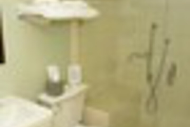 Room 155 of 252