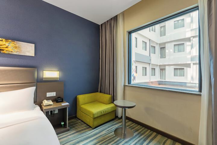 Room 19 of 67