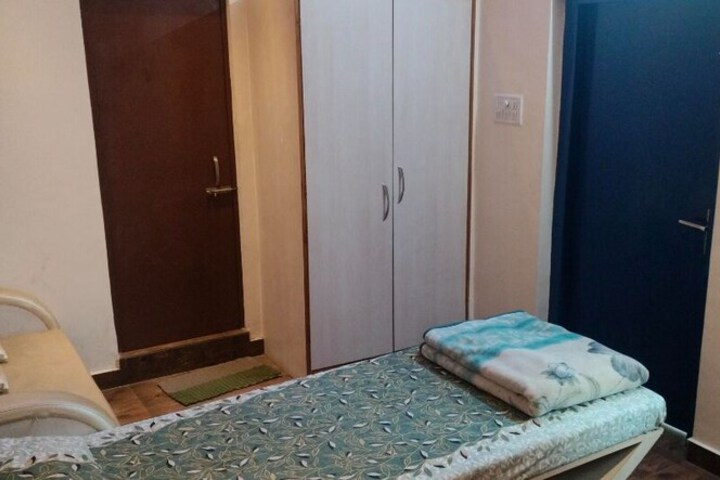 Room 21 of 66