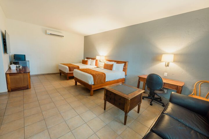 Room 14 of 35