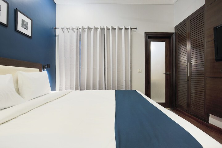 Room 16 of 36