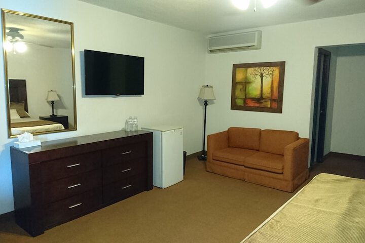 Room 12 of 47