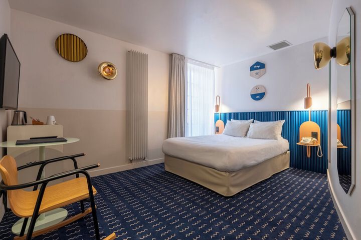 Room 33 of 89