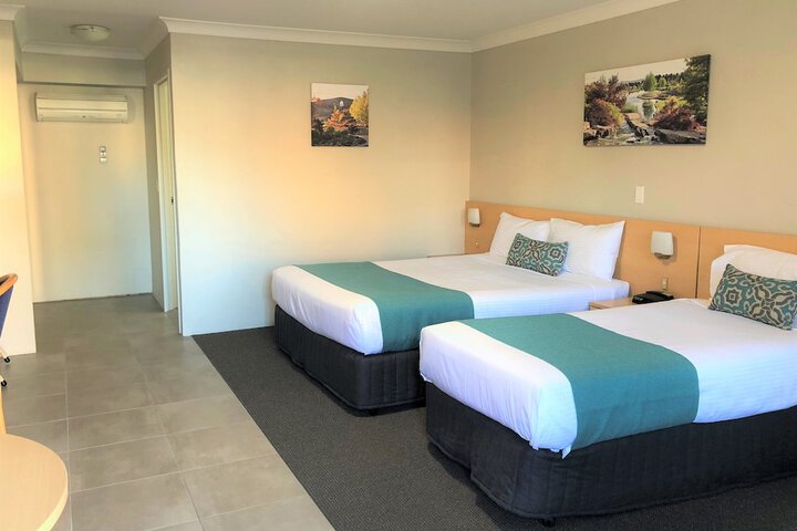 Room 10 of 79