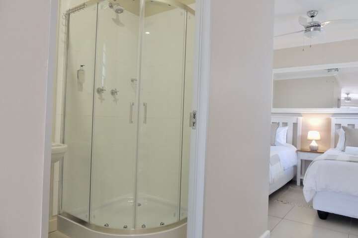 Room 43 of 60