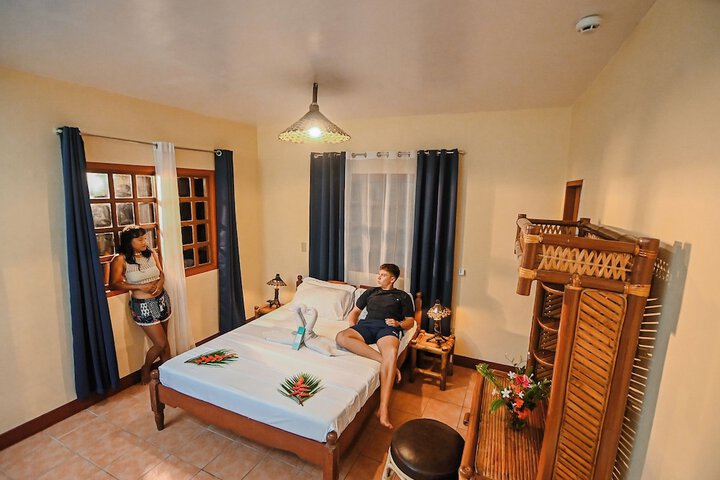 Room 28 of 122