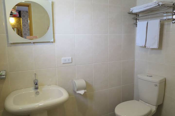 Room 18 of 22