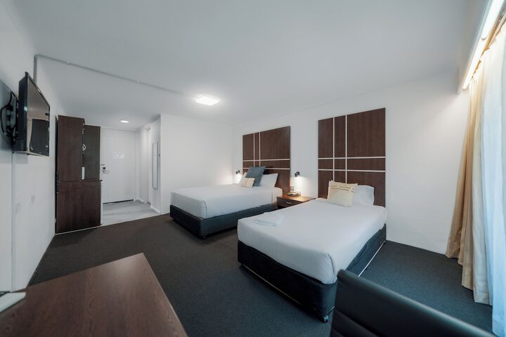 Room 37 of 72