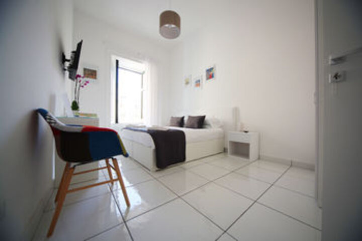 Room 11 of 21