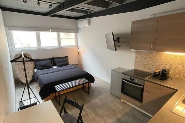 Room 14 of 46