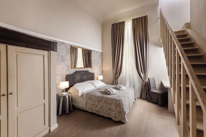 Room 32 of 55