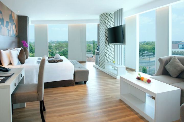 Room 12 of 29