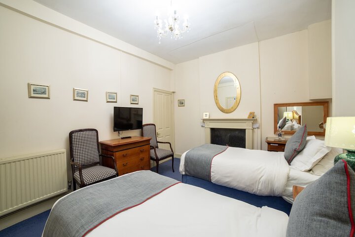 Room 21 of 43