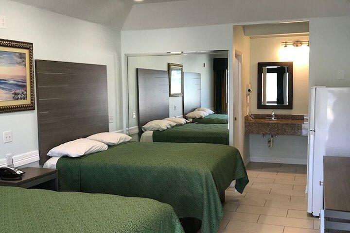 Room 2 of 26
