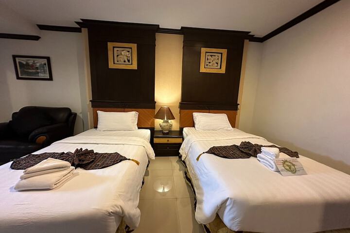 Room 4 of 60