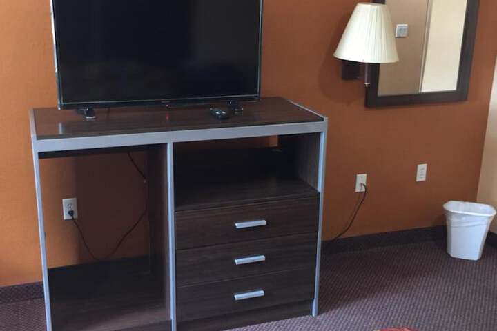 Room 16 of 27