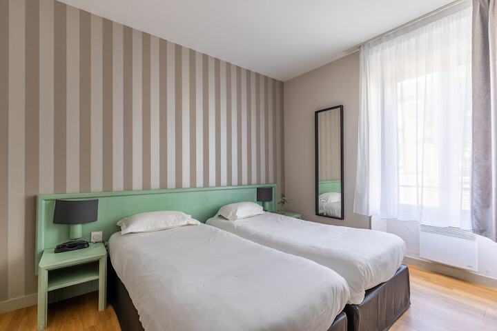 Room 3 of 17