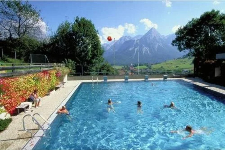 Pool 9 of 22