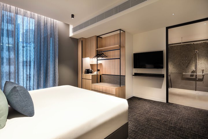 Room 15 of 130