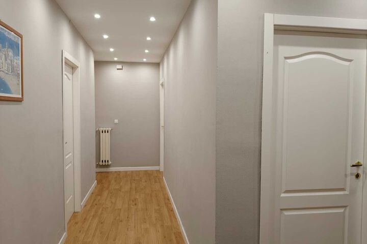 Room 11 of 21