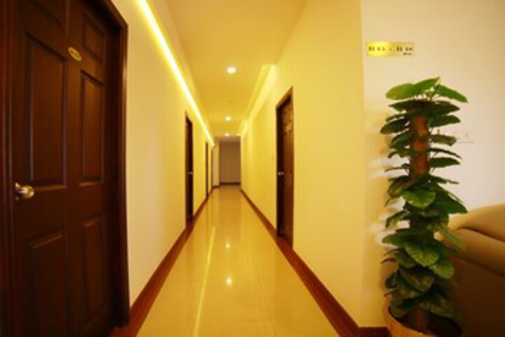 Ballroom/Hall 4 of 23