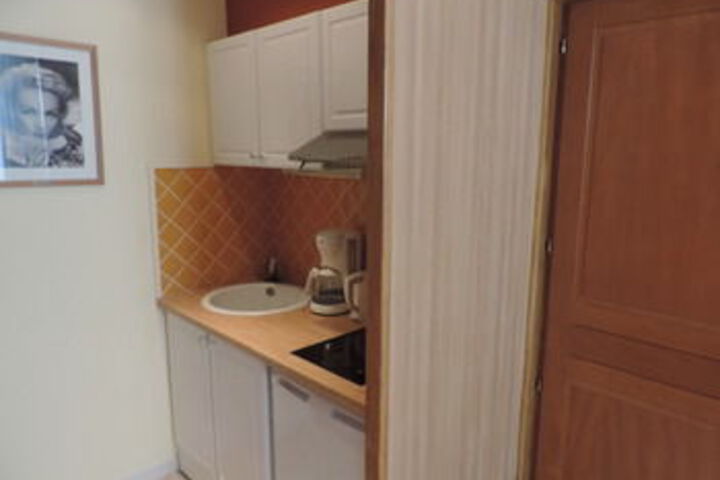 Room 20 of 38