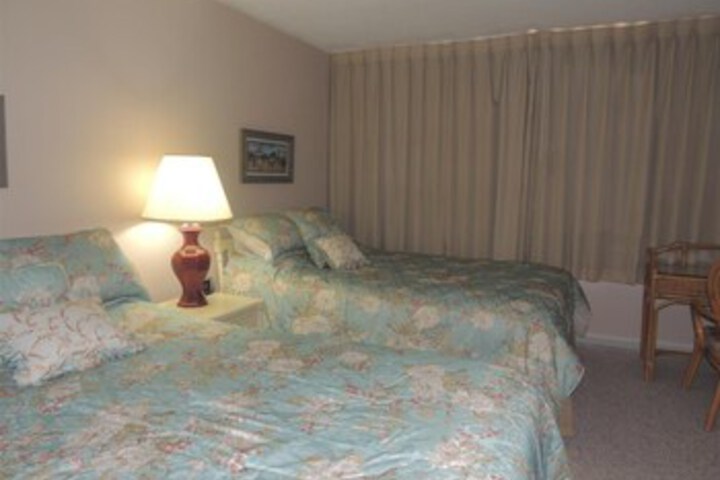 Room 27 of 35