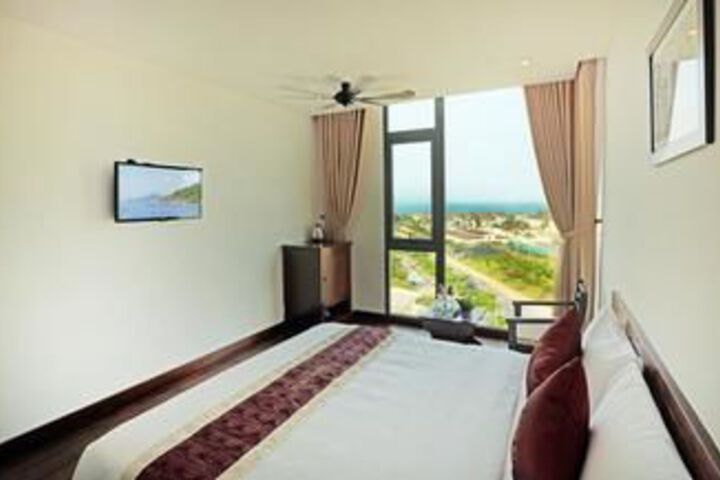 Room 52 of 91