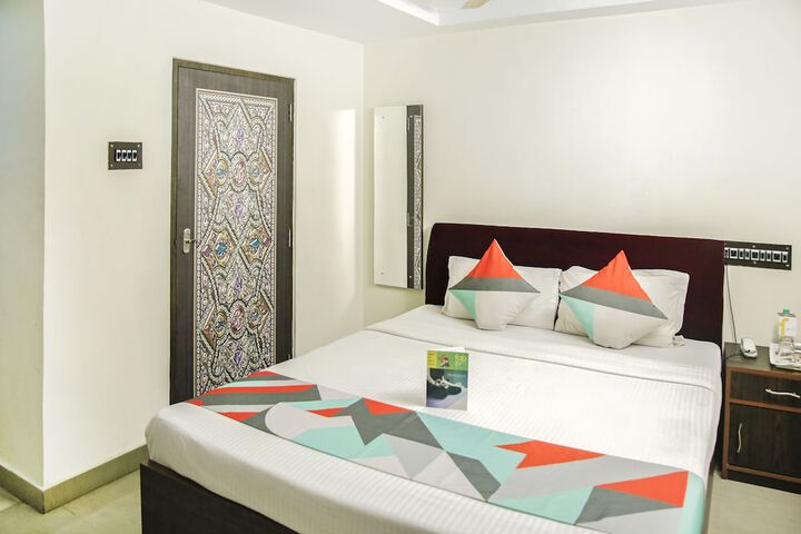 Room 8 of 21