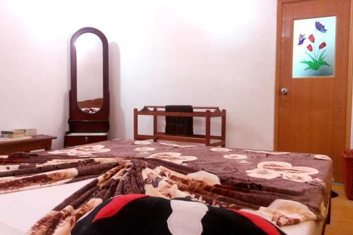 Room 13 of 43