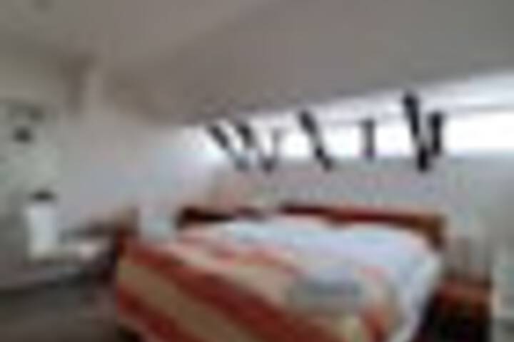 Room 194 of 324