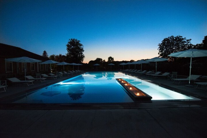 Pool 20 of 47