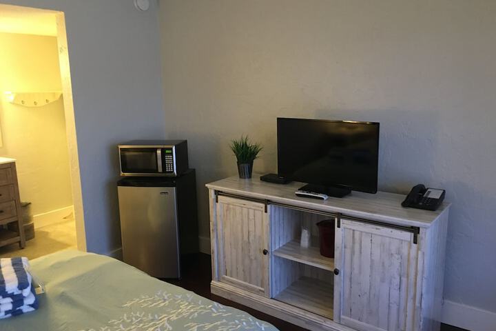 Room 3 of 25