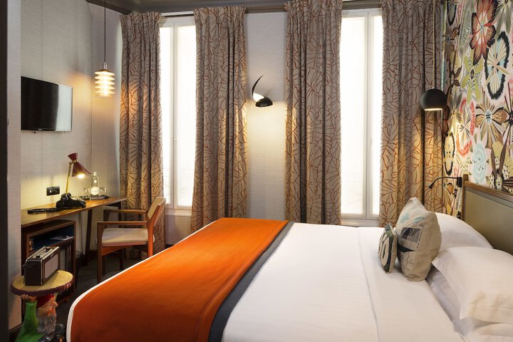 Room 10 of 73