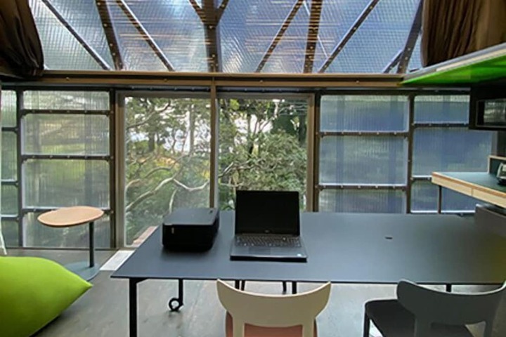 Room 8 of 70
