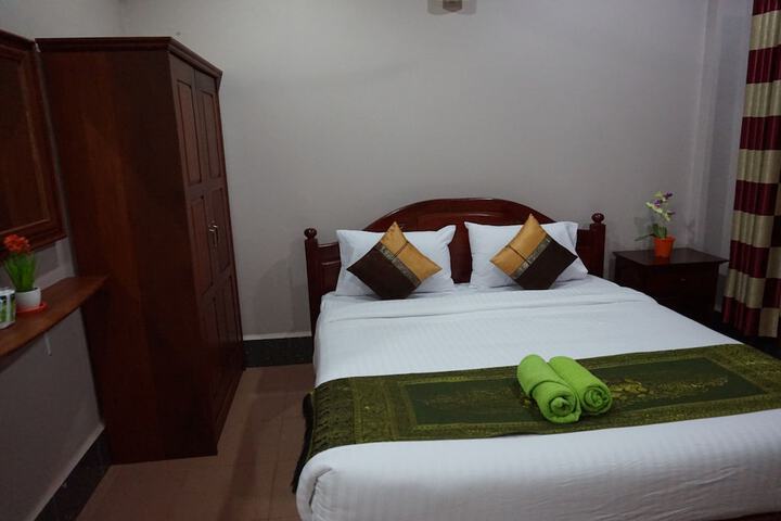 Room 7 of 23