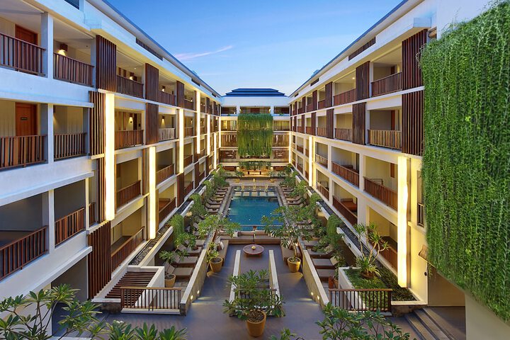 Hotel Exterior 86 of 101