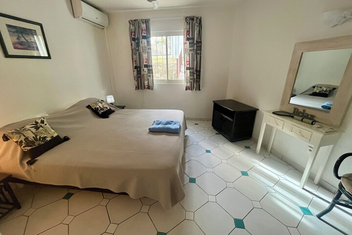 Room 41 of 196