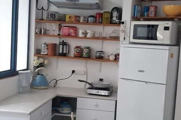 Room 12 of 91