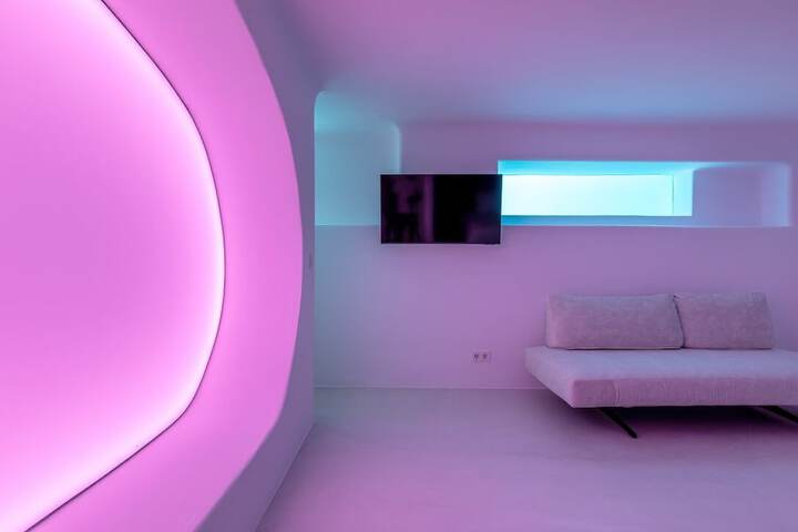 Room 28 of 115