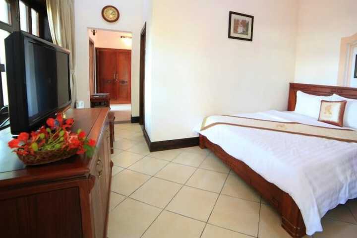 Room 16 of 55