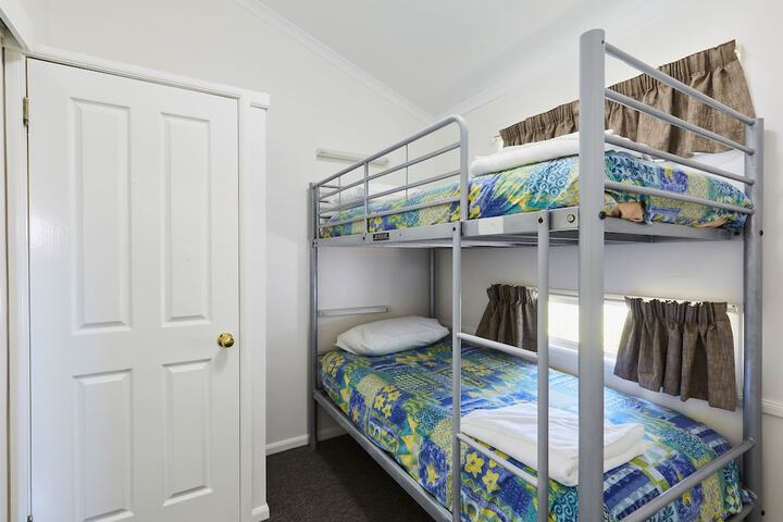 Room 21 of 96