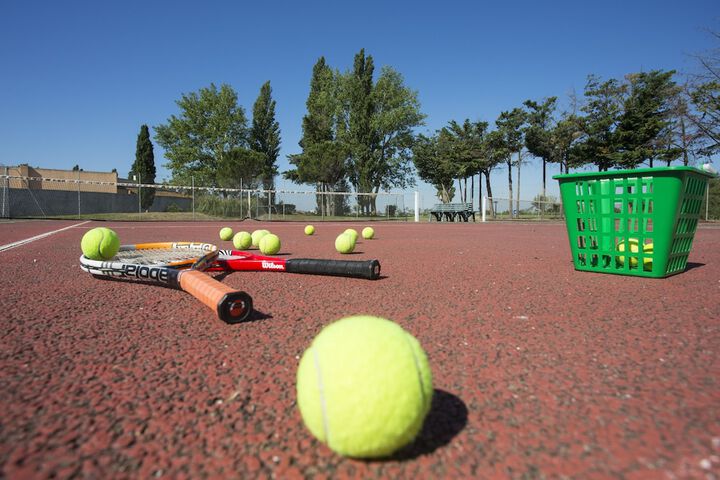 Tennis court