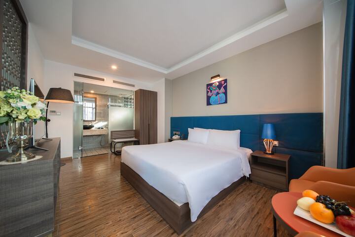 Room 34 of 130