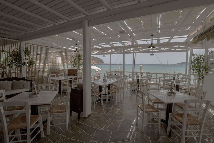 Dining 98 of 127