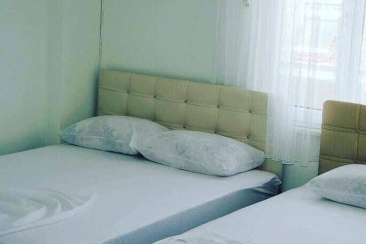 Room 11 of 11