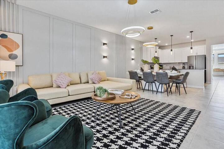 3 Bedrooms 2 Bathrooms Champions Gate 1143 CD
